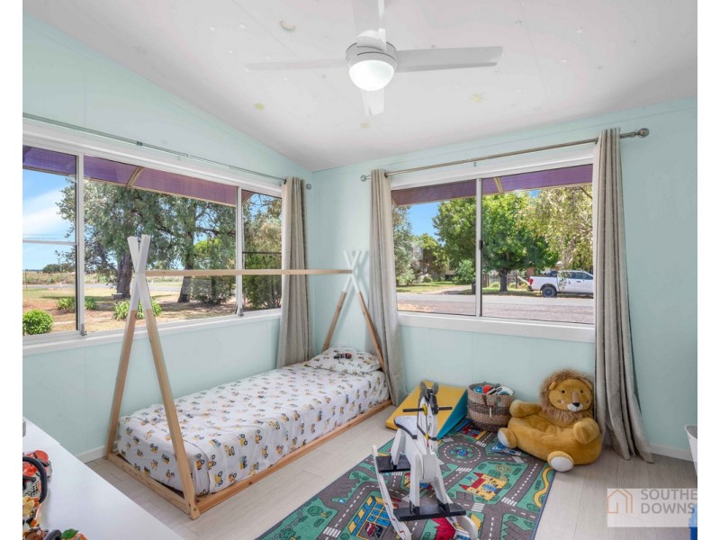 3 Raff Street, Allora QLD 4362