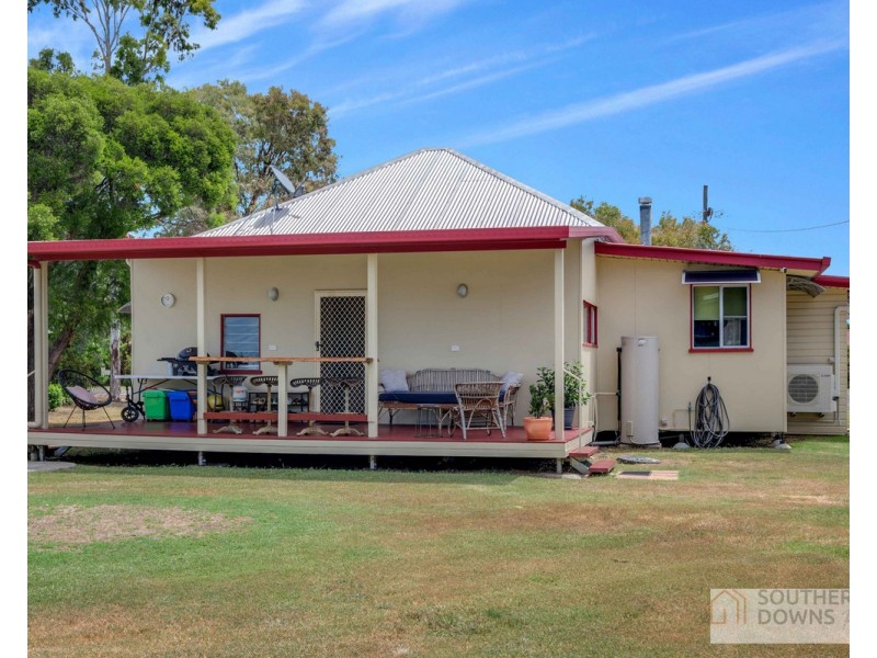3 Raff Street, Allora QLD 4362