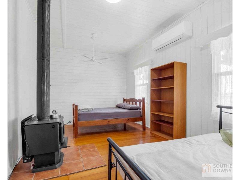 1A Raff Street, Allora QLD 4362