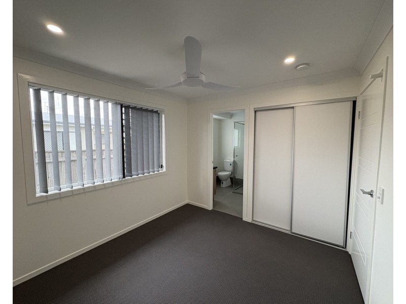 1/32 Chant Drive, Warwick QLD 4370