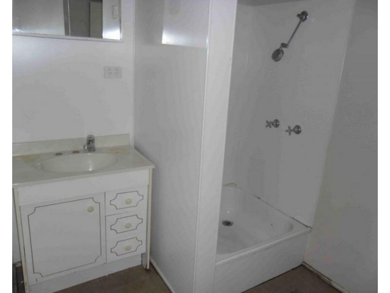 1 Clarke Street, Warwick QLD 4370