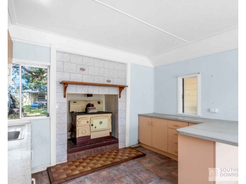 20 Percy Street, Warwick QLD 4370