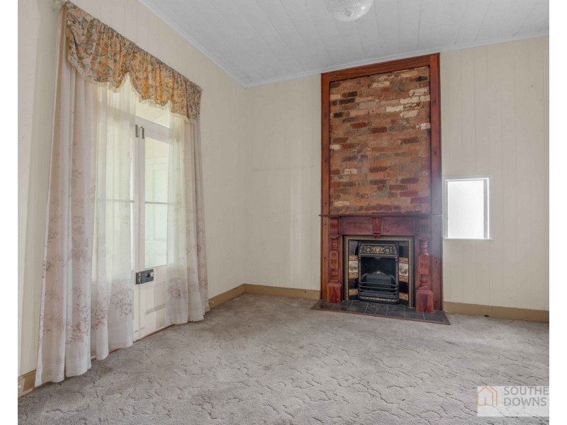 20 Percy Street, Warwick QLD 4370