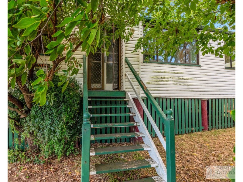 20 Percy Street, Warwick QLD 4370