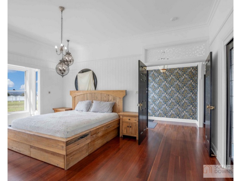 96 Glen Road, Rosenthal Heights QLD 4370