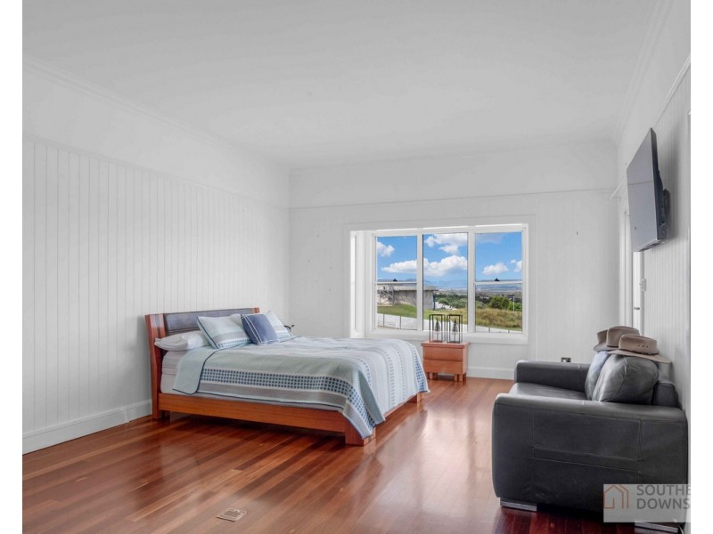 96 Glen Road, Rosenthal Heights QLD 4370