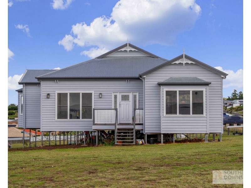 96 Glen Road, Rosenthal Heights QLD 4370