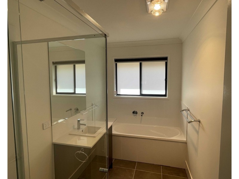 1/23 McDougall Street, Warwick QLD 4370