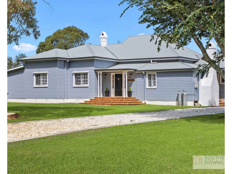 11 Bernecker Street, Warwick QLD 4370