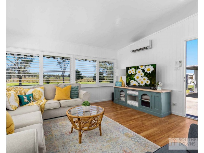 11 Bernecker Street, Warwick QLD 4370