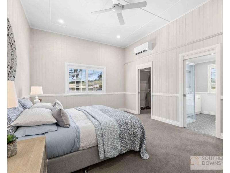 11 Bernecker Street, Warwick QLD 4370