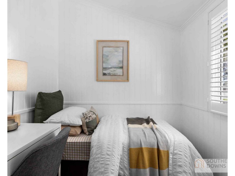 11 Bernecker Street, Warwick QLD 4370