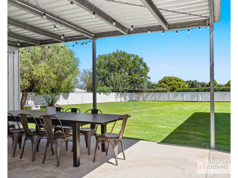 11 Bernecker Street, Warwick QLD 4370