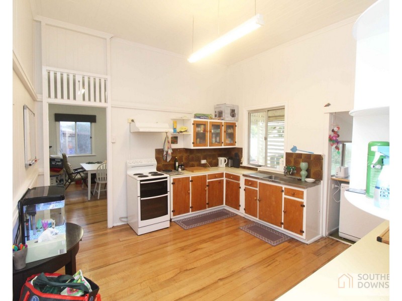 47 Lyons Street, Warwick QLD 4370