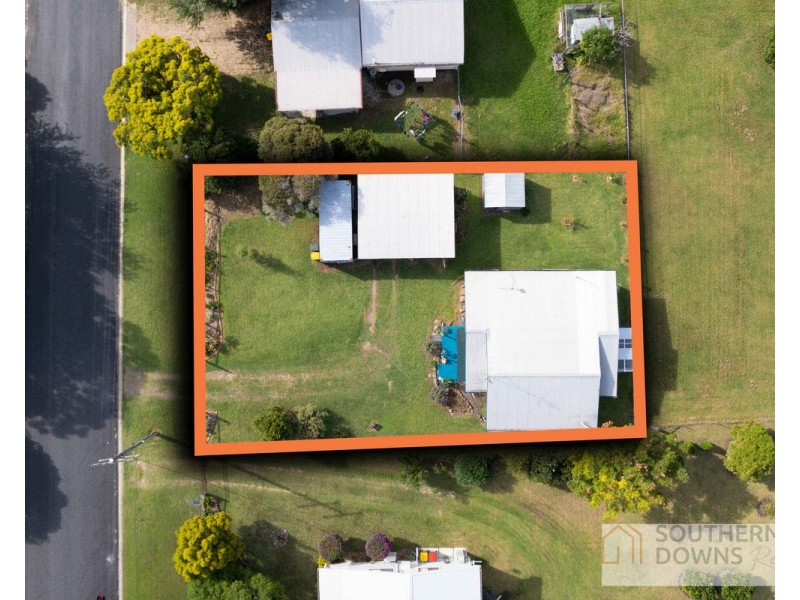 27 Pine Street, Killarney QLD 4373