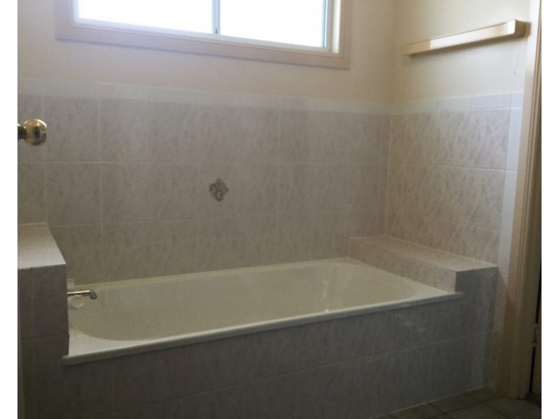 20 Moncrieffe Street, Warwick QLD 4370