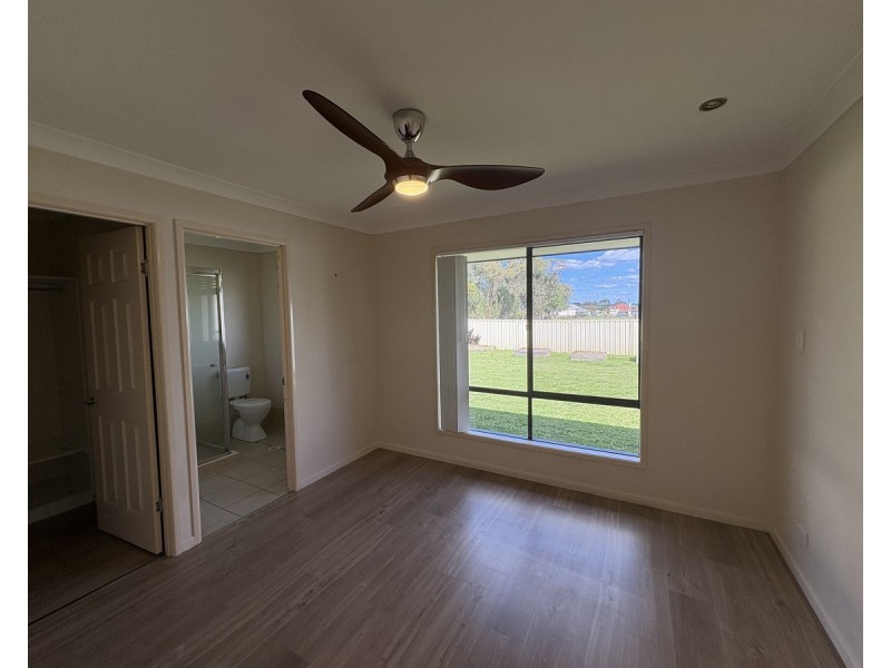 7 Charisma Court, Warwick QLD 4370