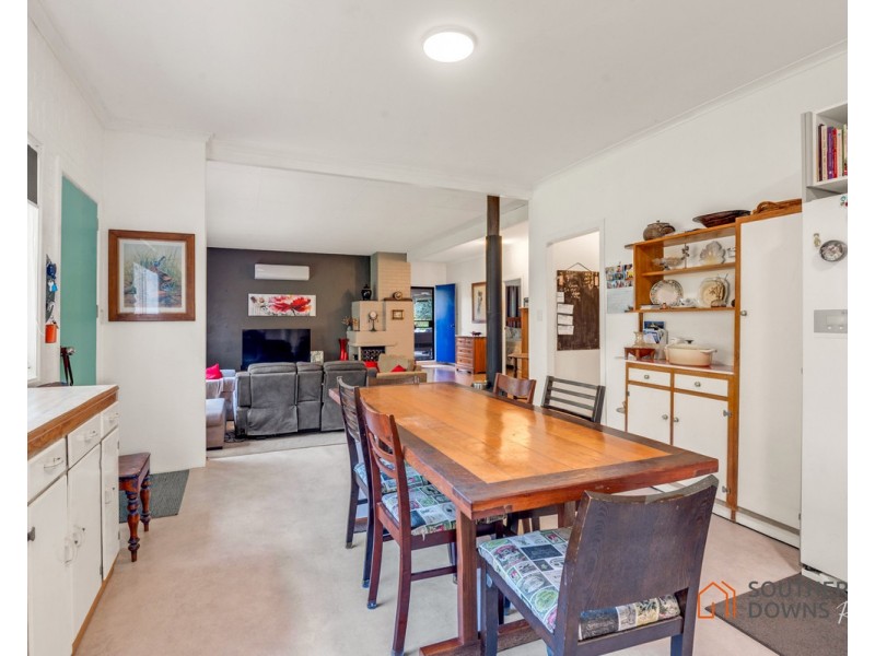 745 Charleys Gully Road, Upper Freestone QLD 4370