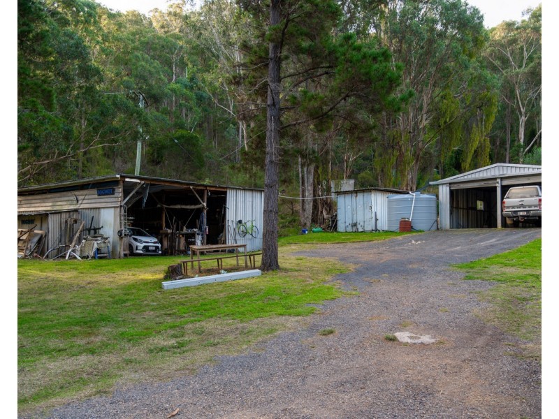 745 Charleys Gully Road, Upper Freestone QLD 4370