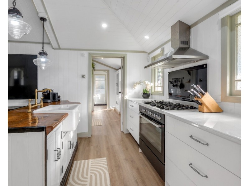 86 Acacia Street, Killarney QLD 4373