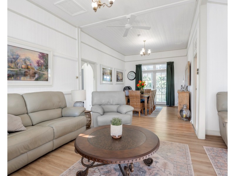 86 Acacia Street, Killarney QLD 4373