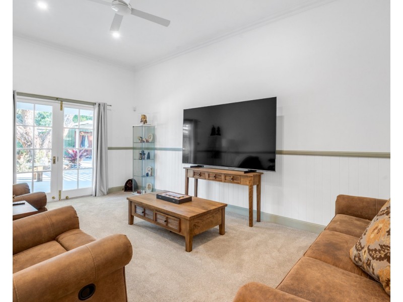 86 Acacia Street, Killarney QLD 4373