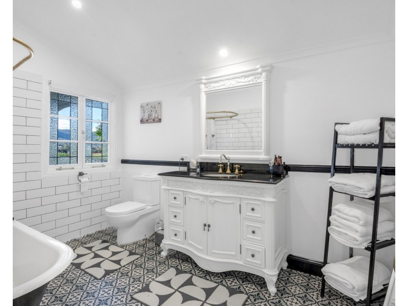 86 Acacia Street, Killarney QLD 4373