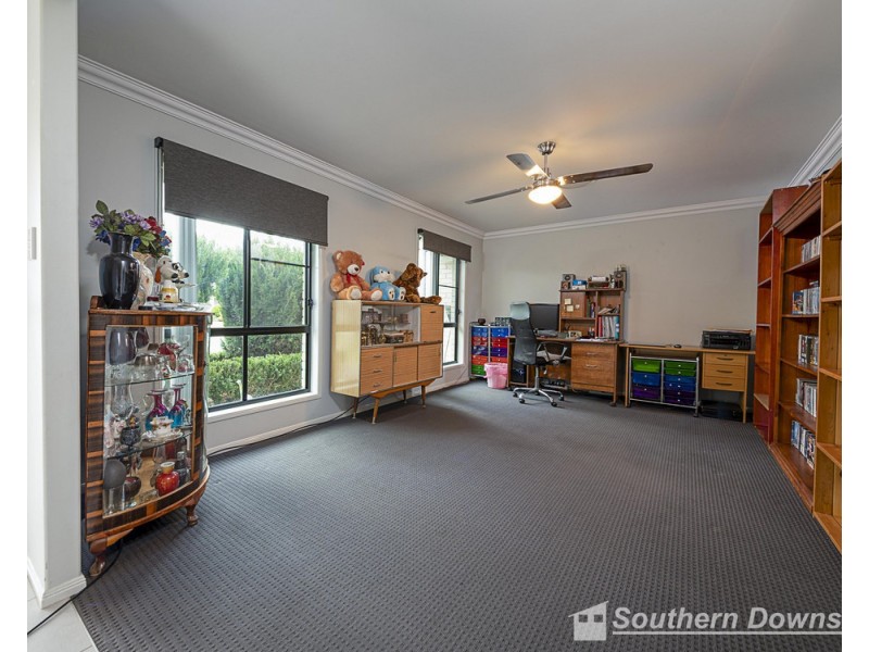 11 Himyar Drive, Warwick QLD 4370