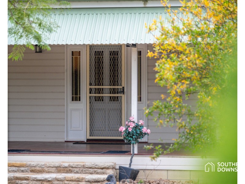 67 Schoch Road, Rosenthal Heights QLD 4370