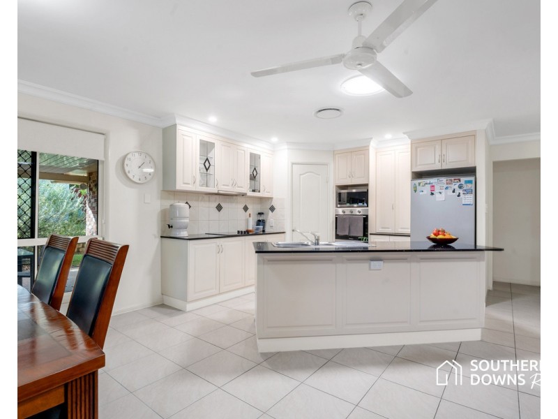 12 Hans Borgar Court, Warwick QLD 4370