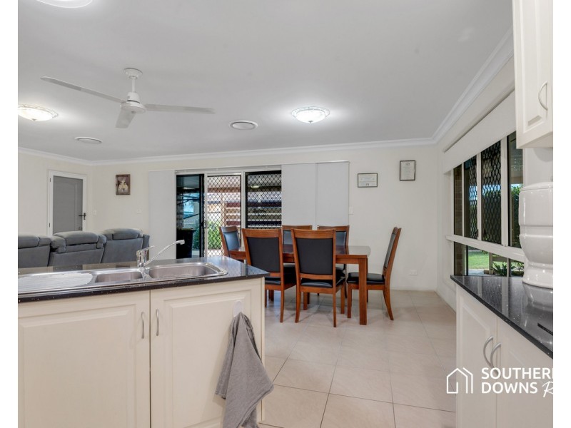 12 Hans Borgar Court, Warwick QLD 4370