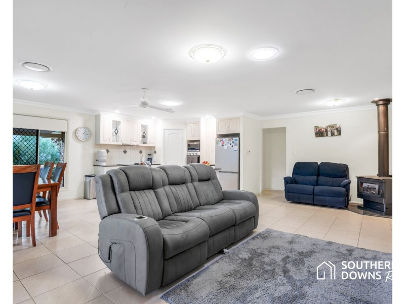 12 Hans Borgar Court, Warwick QLD 4370