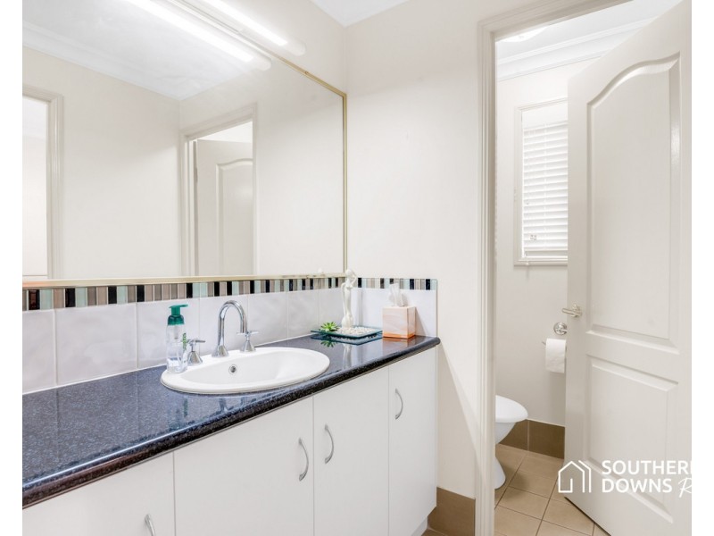 12 Hans Borgar Court, Warwick QLD 4370