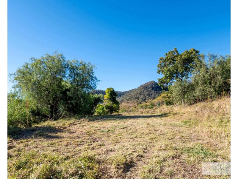 42 Denmark Lane, Emu Vale QLD 4371