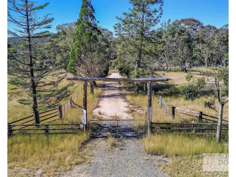 96 Caves Road, Stanthorpe QLD 4380