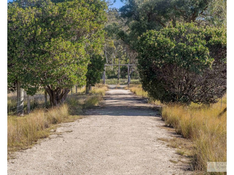 96 Caves Road, Stanthorpe QLD 4380