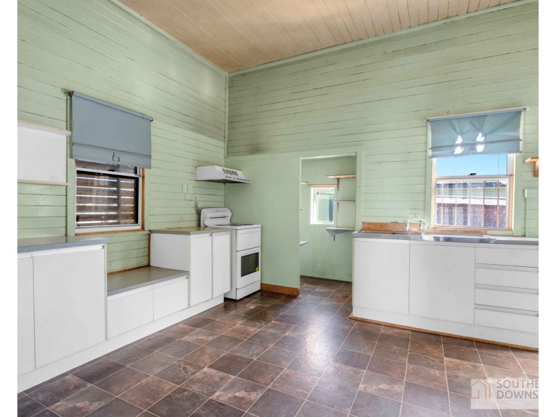 25B Dragon Street, Warwick QLD 4370