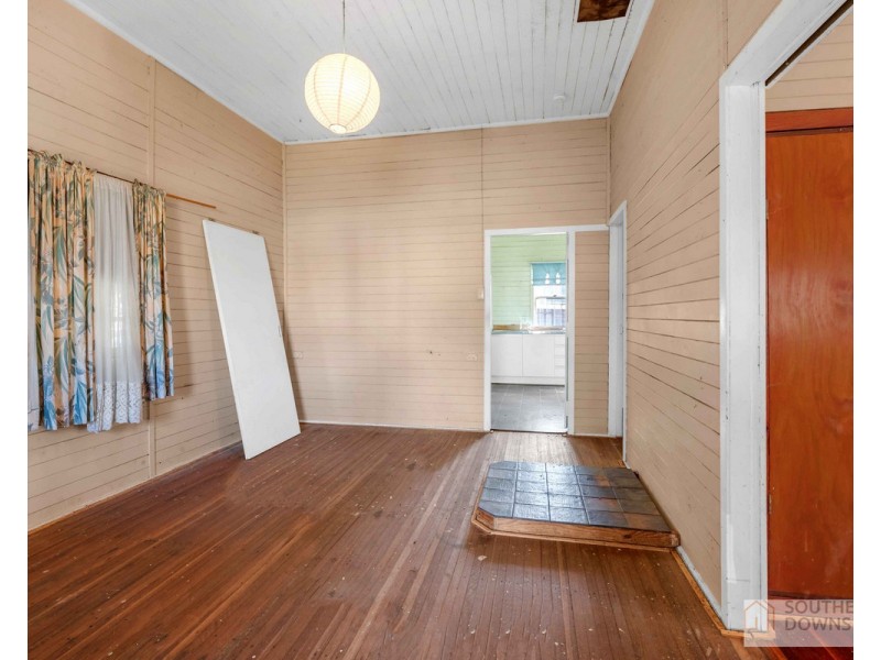 25B Dragon Street, Warwick QLD 4370