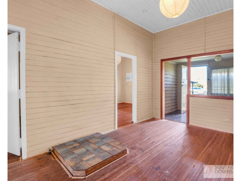 25B Dragon Street, Warwick QLD 4370