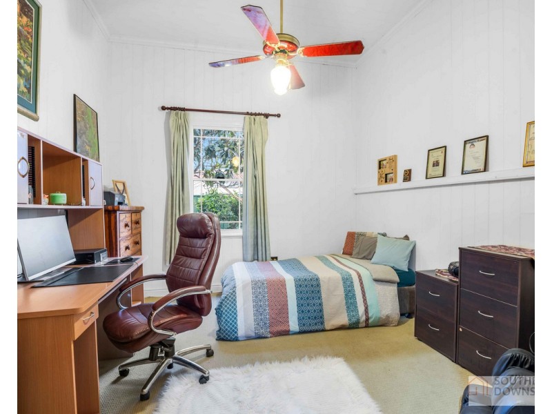 10 Olive Street, Killarney QLD 4373
