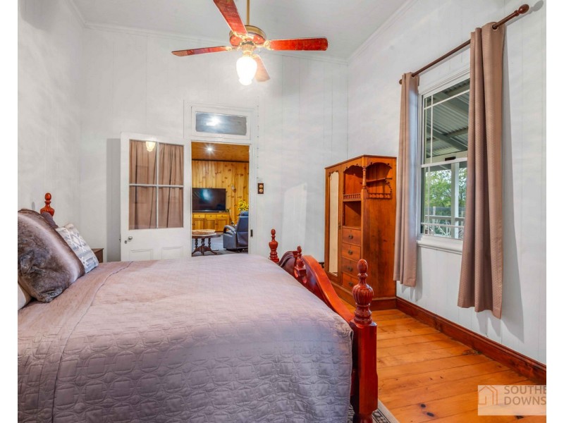 10 Olive Street, Killarney QLD 4373