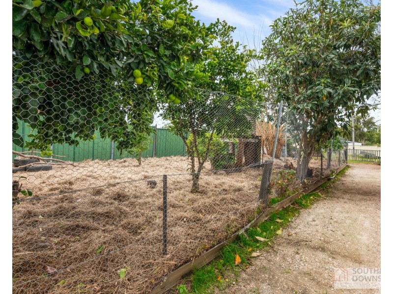 10 Olive Street, Killarney QLD 4373