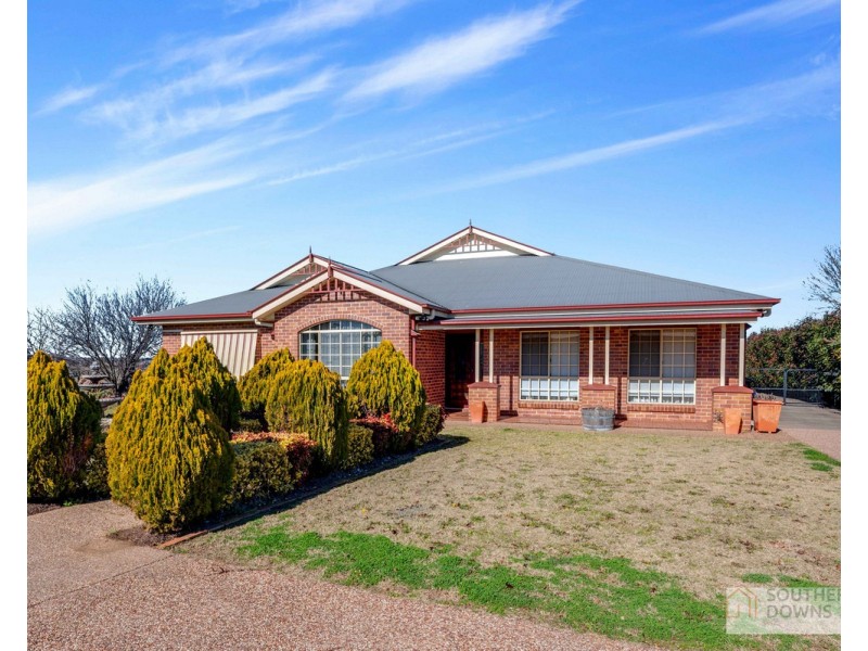 13 Willow Street, Warwick QLD 4370