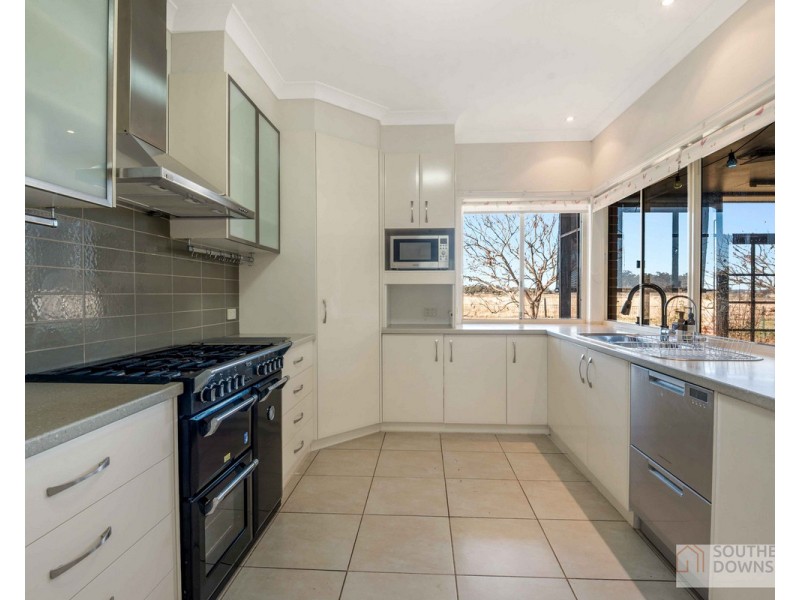 13 Willow Street, Warwick QLD 4370