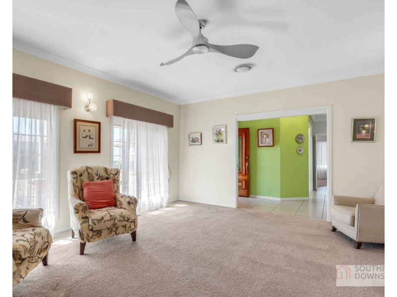 13 Willow Street, Warwick QLD 4370