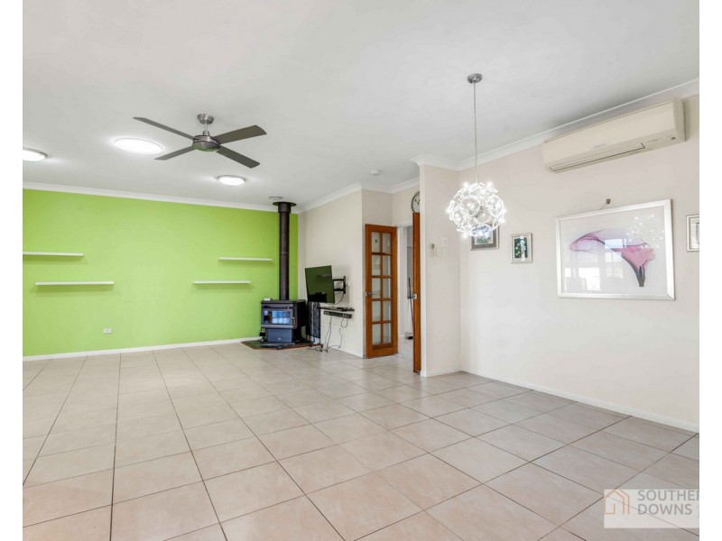 13 Willow Street, Warwick QLD 4370