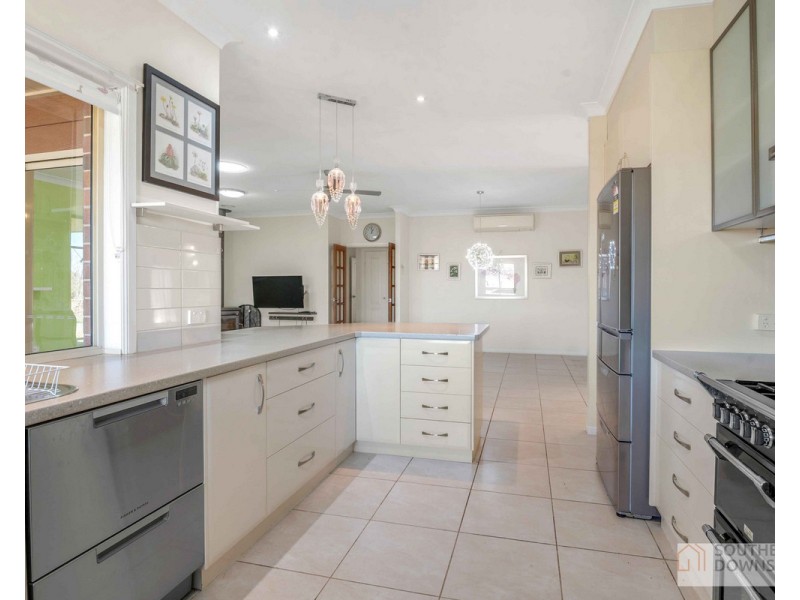 13 Willow Street, Warwick QLD 4370