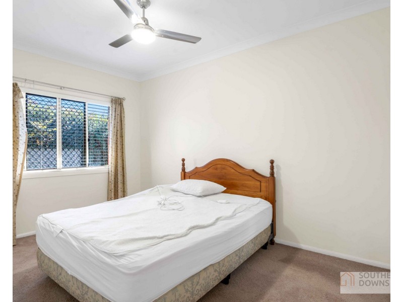 13 Willow Street, Warwick QLD 4370