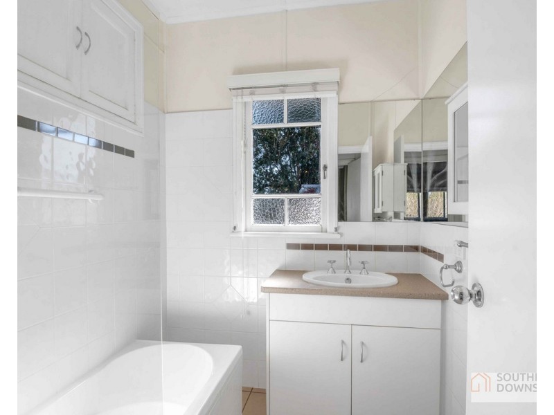 3 Pratten Street, Warwick QLD 4370