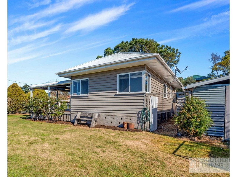 3 Pratten Street, Warwick QLD 4370